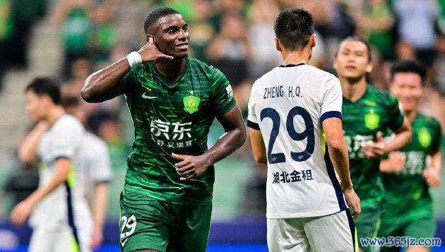 北京国安4-0大捷武汉三镇升至第二
